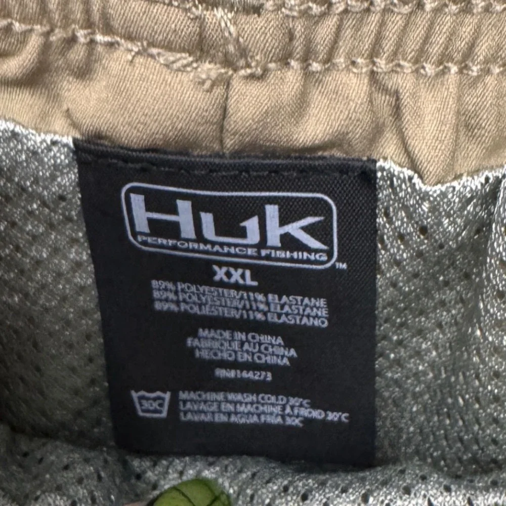 Huk Performance Shorts Mens XXL Tan Khaki Blue Drawstring Mesh Lined Stretch